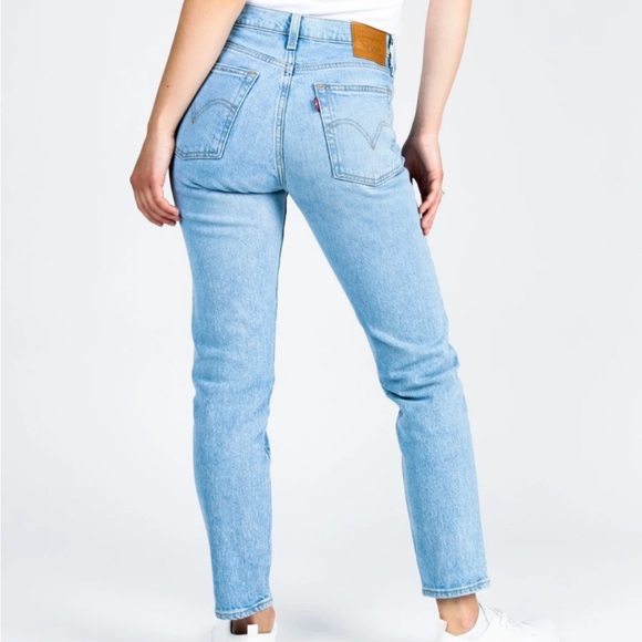 LEVI’S wedgie straight leg jeans, size 28 - Picture 2 of 5